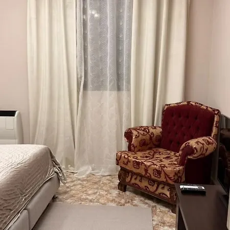 Bed & Breakfast Massimo By Casa Serata Tirana